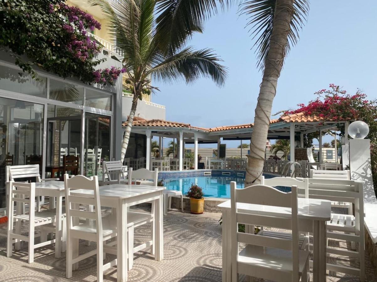 Aparthotel Nhaterra Santa Maria Extérieur photo