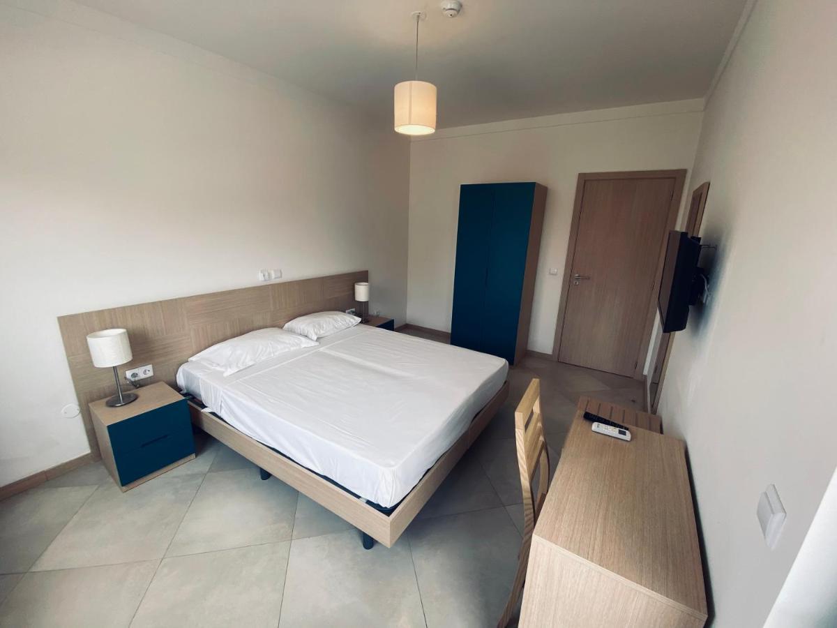 Aparthotel Nhaterra Santa Maria Extérieur photo