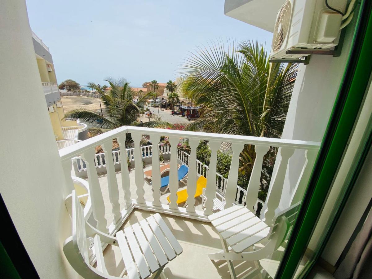 Aparthotel Nhaterra Santa Maria Extérieur photo