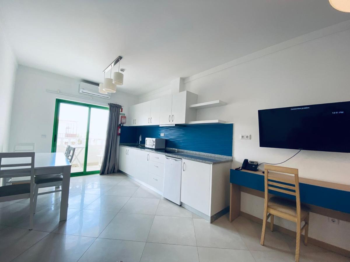 Aparthotel Nhaterra Santa Maria Extérieur photo